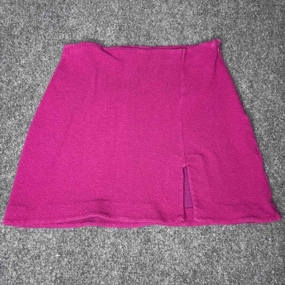 Maeve Anthropologie Pink Textured Mini Skirt with‎ Slit Size Medium